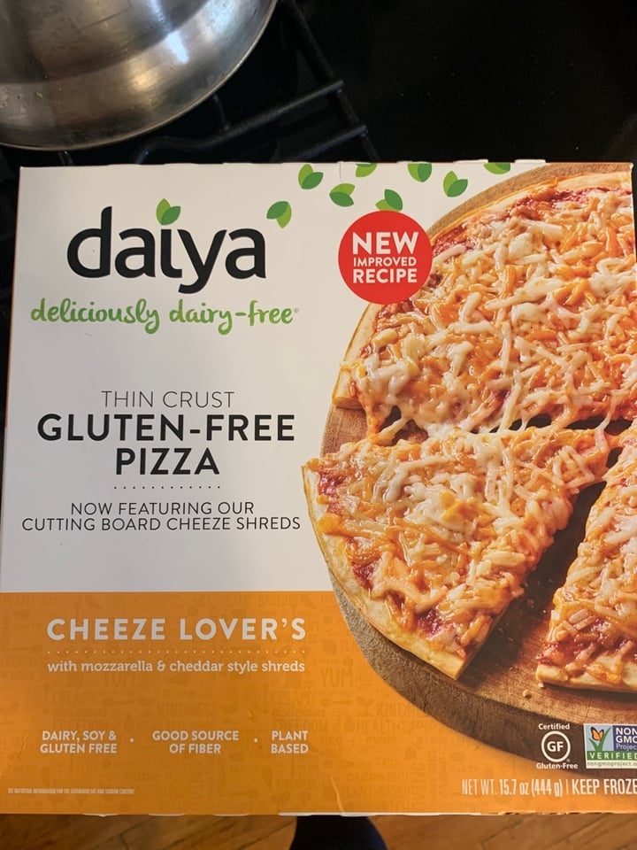 photo of Daiya Cheeze Lover’s Thin Crust Gluten-Free Pizza shared by @keeponveganon on  03 Apr 2020 - review