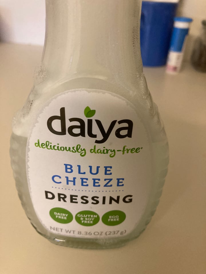 photo of Daiya Daiya Blue Cheeze Dressing shared by @maesti on  01 Oct 2022 - review