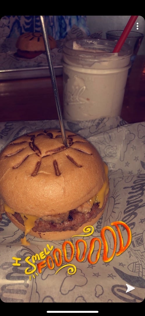photo of Bareburger Be My Vegan Shake shared by @stephreyes17 on  19 Dec 2019 - review