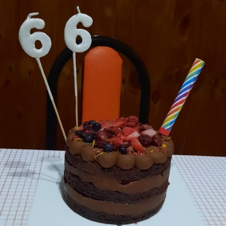 photo of Simbiosis  Cocina Torta Húmeda Frutos Rojos shared by @lucilaav on  19 May 2022 - review