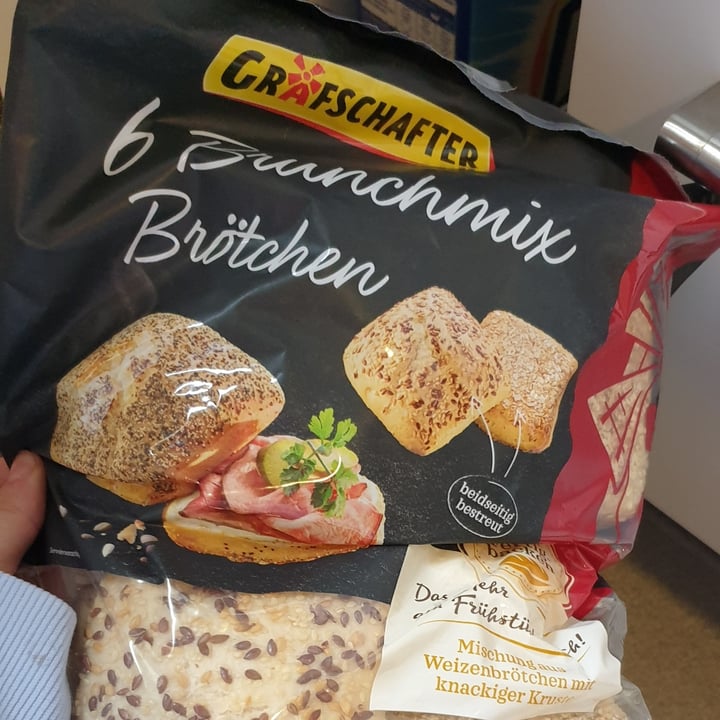 photo of Grafschafter 6 brunchmix brötchen shared by @rickeatingrass on  14 Apr 2022 - review