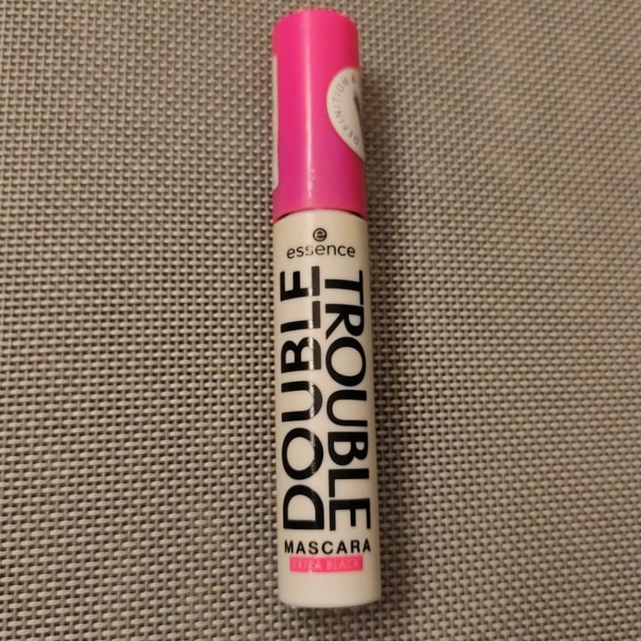 review photo of Essence Double trouble shared by @laori on 11 Dec 2022 - review