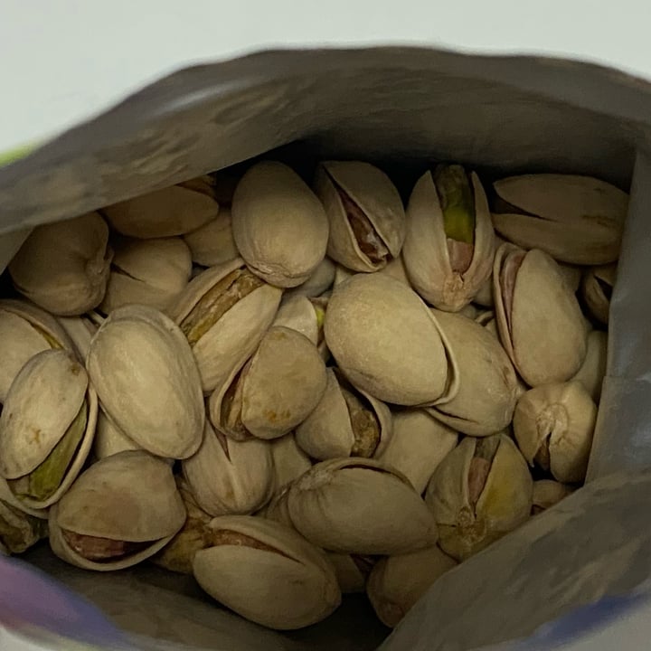 review photo of Tai Sun california pistachios shared by @mycat on 28 Dec 2021 - review