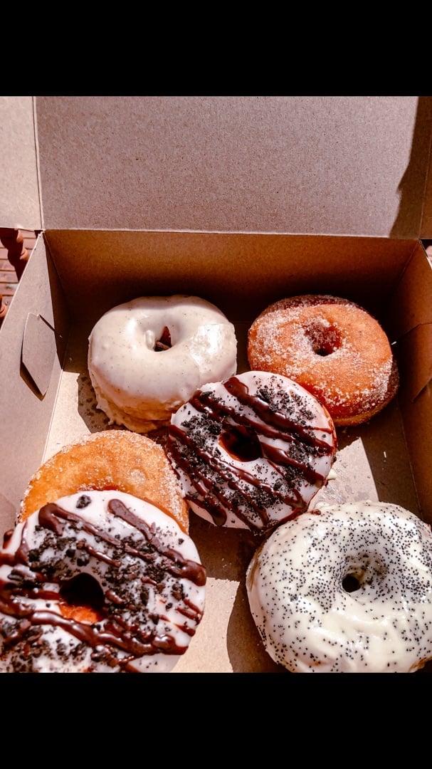review photo of Bloomer's Assorted Donuts shared by @thegeekyveg on 22 Apr 2020 - review