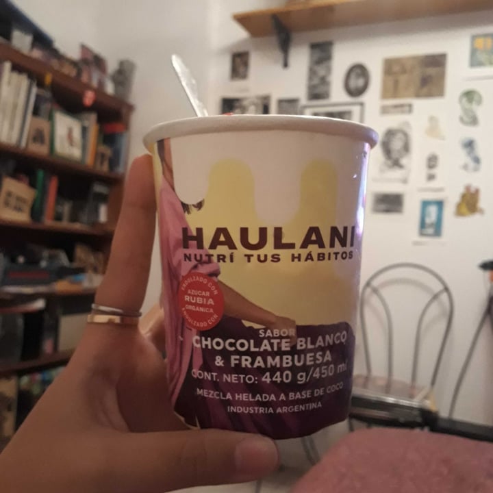 photo of Haulani Helado de Chocolate Blanco y Frambuesas shared by @sritavegan93 on  16 Jun 2021 - review