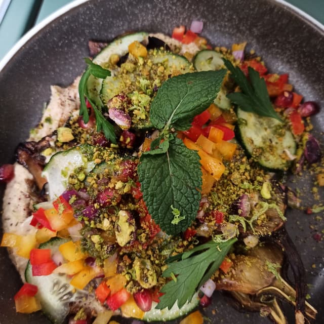 「Aubergine grillee」の料理の写真