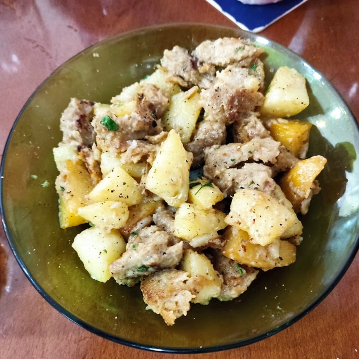 review photo of Mostaza Y Media No pollo al ajillo shared by @mamaroach on 30 Jul 2022 - review