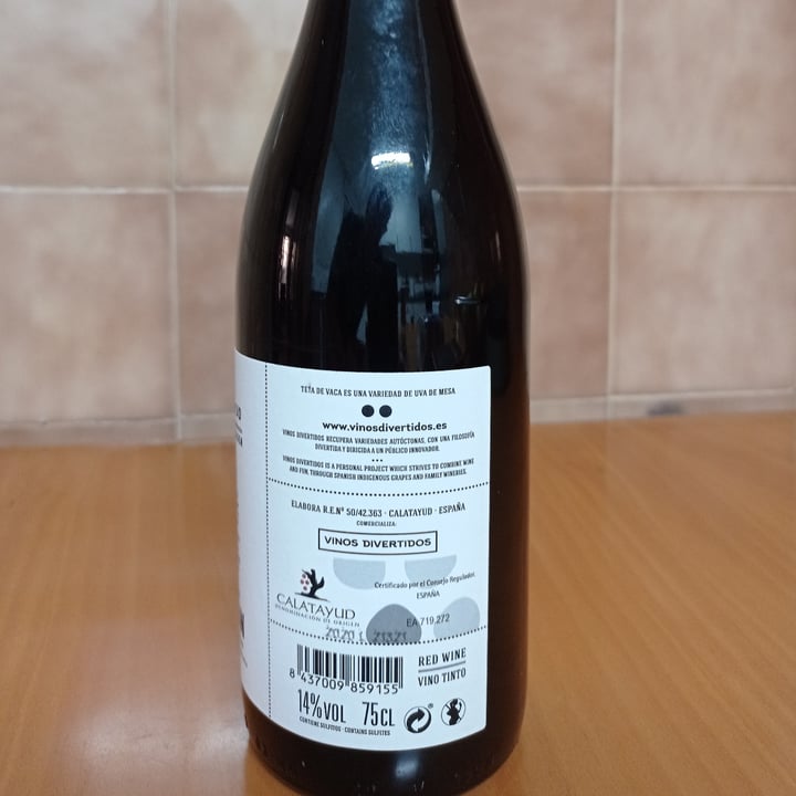 review photo of Vinos Divertidos Teta Da vaca shared by @vaniabarberan on 09 May 2022 - review