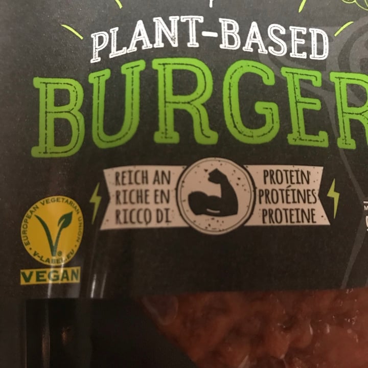 review photo of Migros V-Love Plant-based Burger shared by @sarito on 22 Nov 2020 - review