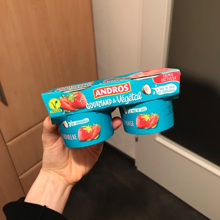 photo of Andros strawberry yoghurt shared by @addictedtopeas on  27 Dec 2020 - review