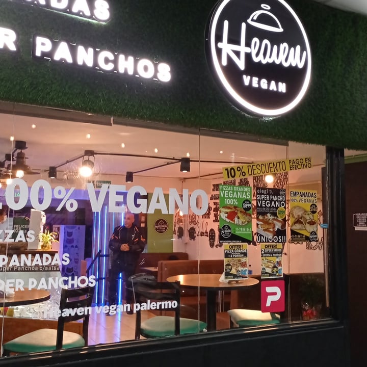 photo of Heaven Vegan Palermo Pizza americana shared by @malalafontan on  10 Feb 2022 - review