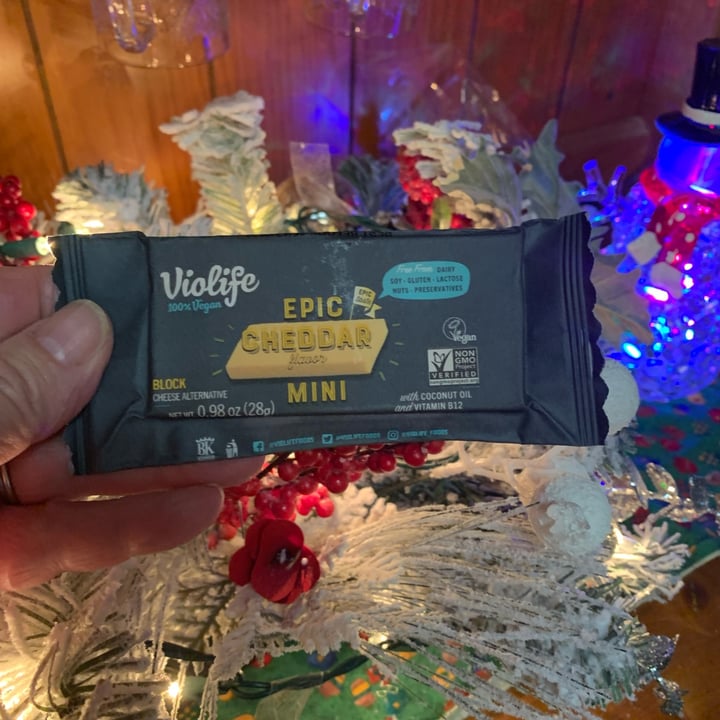 photo of Violife Epic Mature Cheddar Mini shared by @onehungryvegan on  06 Dec 2021 - review
