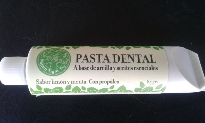 photo of Pájaro tigre Pasta dental shared by @cintiahellsing on  11 Feb 2020 - review