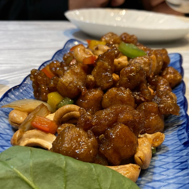 photo of Puti Vegan Cafe Stir-Fry Crispy Soy Protein With Cashew Nut And Chillies shared by @simonescampoli on  08 Nov 2021 - review