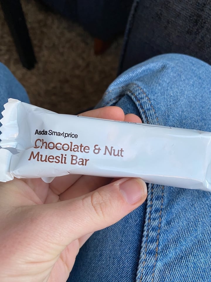 photo of ASDA 6 chocolate & nut muesli bars shared by @robsm95 on  31 Mar 2020 - review