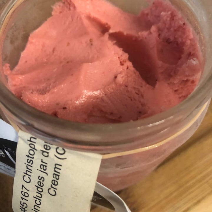 photo of Christopher’s Gelato Strawberry Gelato shared by @darcee on  16 Jun 2021 - review