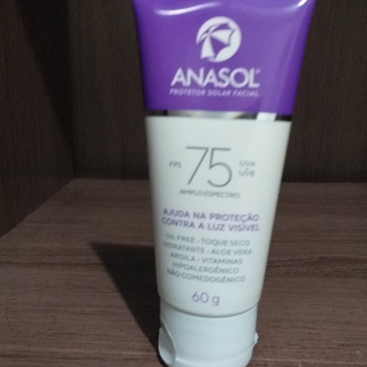 review photo of Anasol Protetor solar facial shared by @keli-viacelli on 11 May 2022 - review