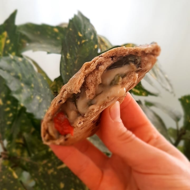 review photo of Origen Vegetal Empanada De Verdura shared by @akaihana on 16 Nov 2021 - review