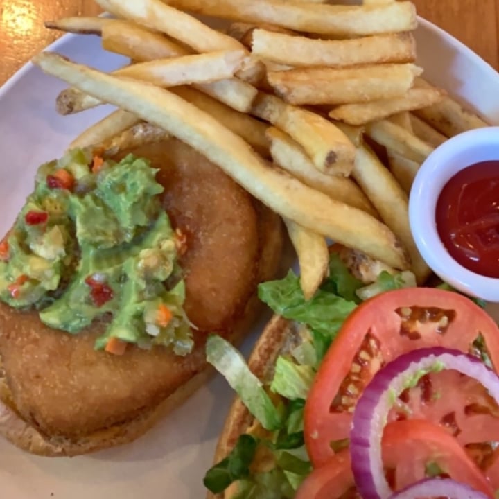 review photo of Veggie Grill Santa Fe Crispy Chickin’ Sandwich shared by @ashes on 13 Dec 2020 - review