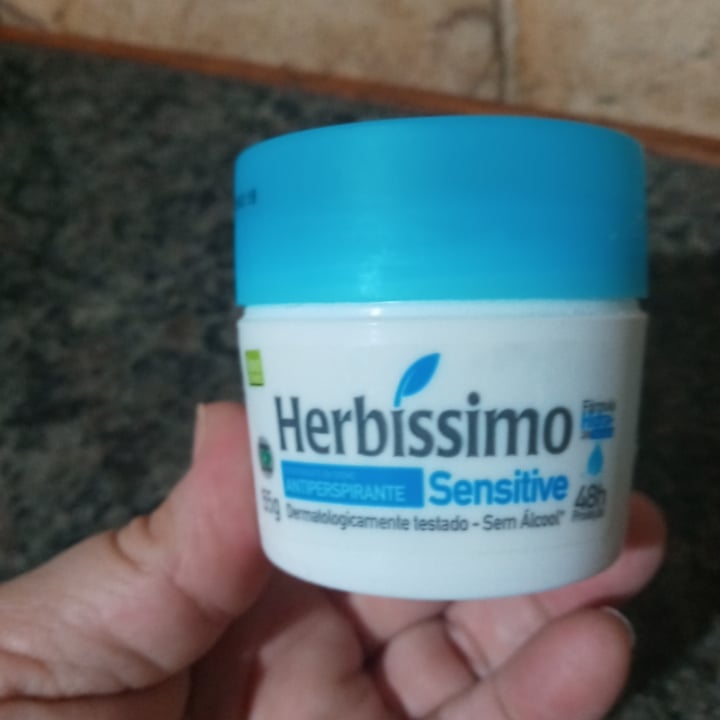 review photo of Herbissimo Antiperspirante Neutro shared by @naranara on 11 May 2022 - review