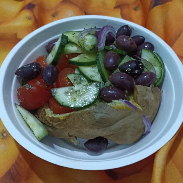 「Patata Ripiena Koriatiki (senza feta)」の料理の写真