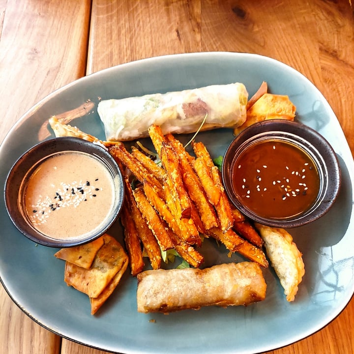 review photo of Com Chay Udon Nudeln mit veganer Ente shared by @naomivegan16 on 17 Apr 2022 - review
