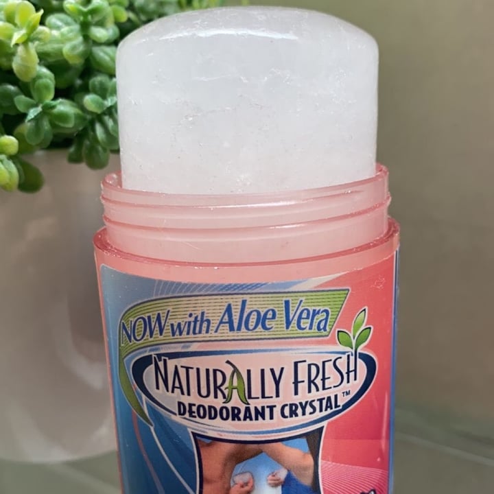 review photo of Naturally fresh Desodorante de cristal Con Aloe Vera shared by @raniel6 on 19 Jun 2021 - review