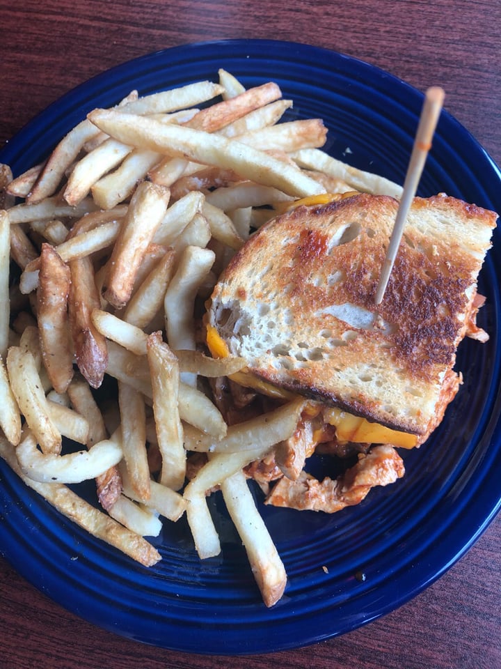 photo of Melt Bar and Grilled Backyard BBQ Grilled Cheese shared by @jessr-osu on  20 May 2019 - review