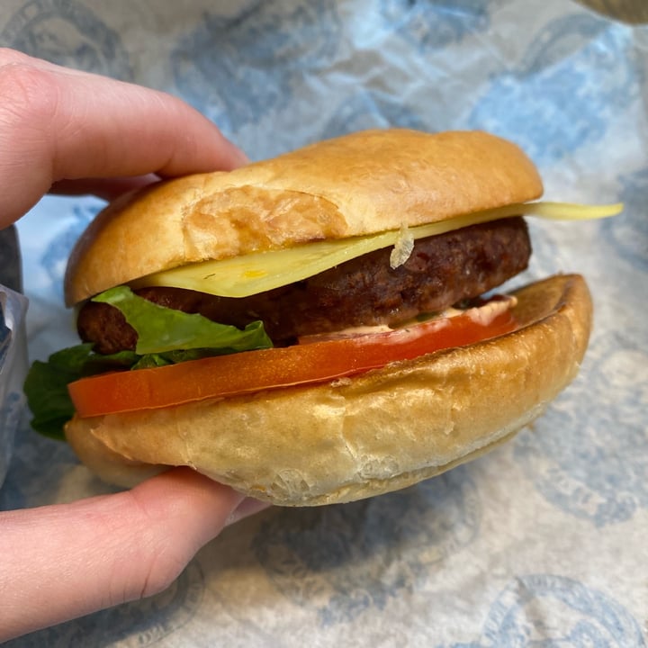 review photo of LEON Love Burger shared by @frangreen on 09 Oct 2021 - review