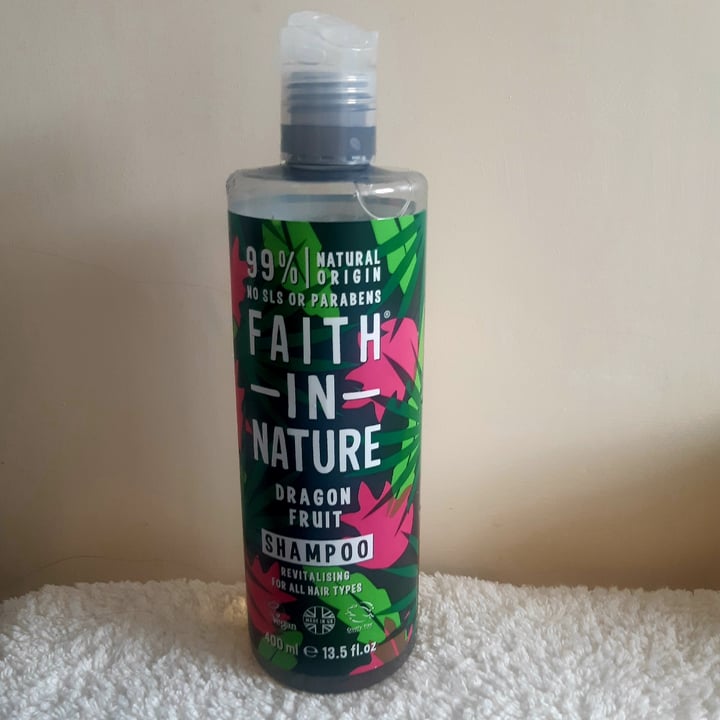 review photo of Faith In Nature Dragon Fruit Shampoo shared by @anitalianintheuk on 15 Apr 2022 - review
