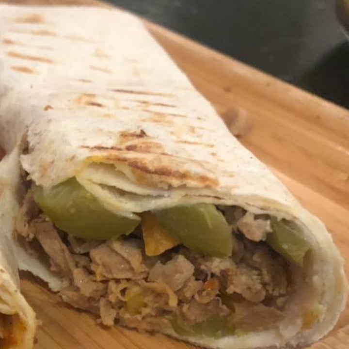 review photo of Luna's Kitchen Beirut Chick’n shawarma shared by @ninarofearth on 10 Dec 2021 - review