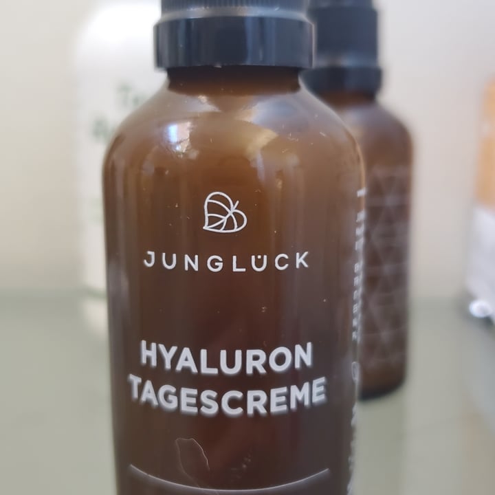 review photo of Junglück Hyaluron Tagescreme shared by @chiaradi on 05 Apr 2022 - review