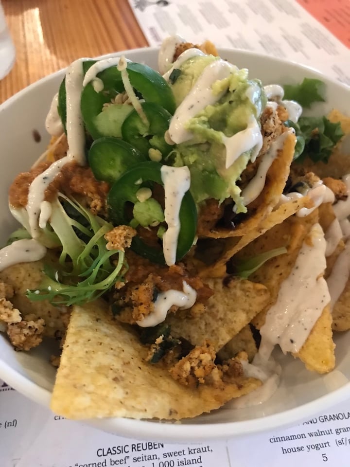 photo of Cleveland Vegan Loaded Nachos shared by @sarahmarinara on  06 Jan 2020 - review