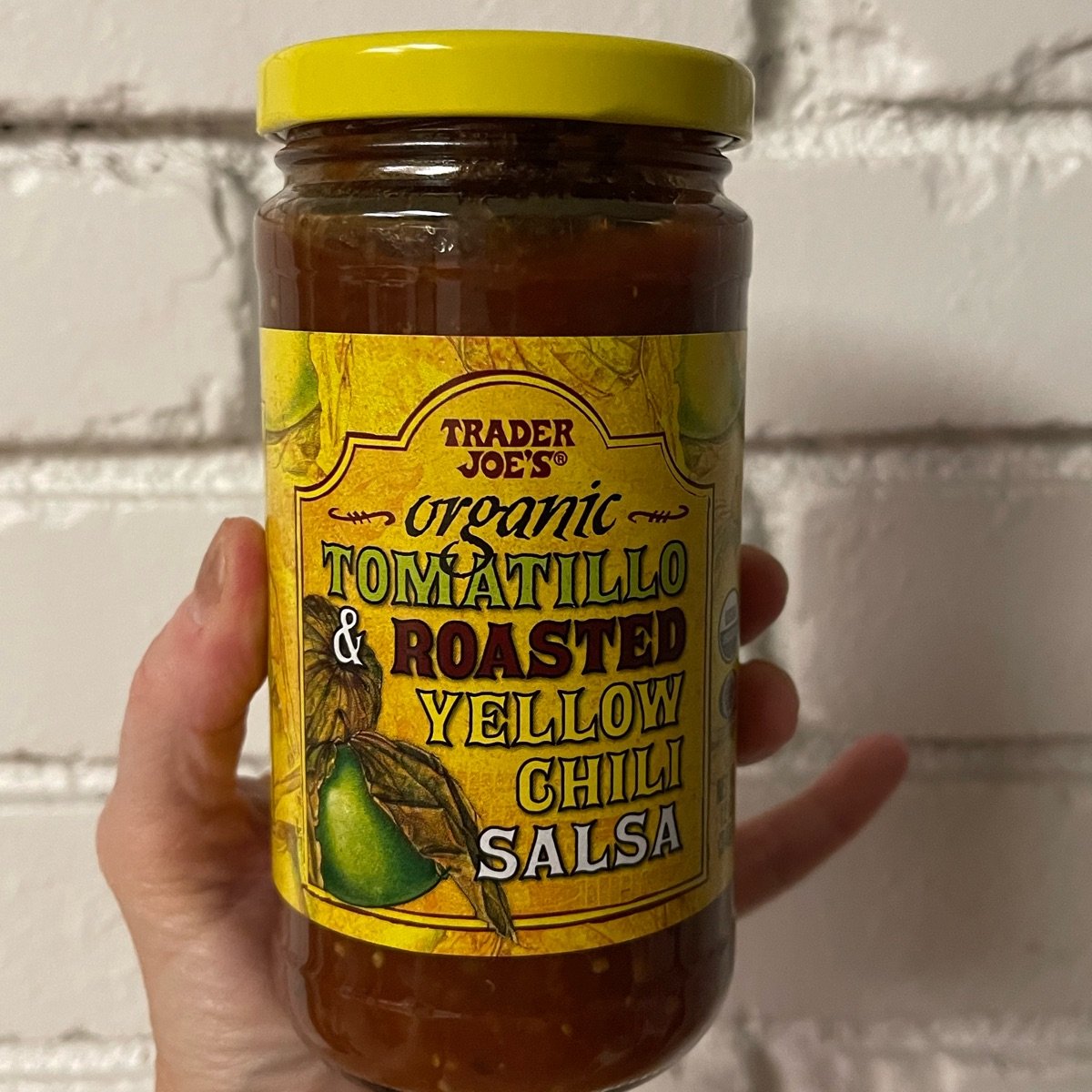 Trader Joe's Organic Tomatillo and Roasted Yellow Chili Salsa Reviews