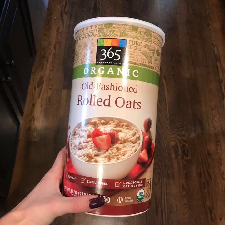 photo of 365 Whole Foods Market Old Fashioned Rolled Oats shared by @happycow on  27 Nov 2019 - review