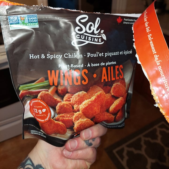 review photo of Sol Cuisine Sol Cuisine Hot and Spicy Chik’n Wings shared by @siennasaskie on 20 Nov 2022 - review