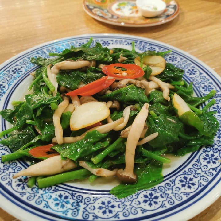 review photo of Feng Food Spinach with Garlic Stir Fried shared by @sitnyx on 13 May 2021 - review