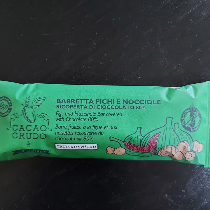 photo of Cacao crudo by Loverdiana Barretta fichi e nocciole ricoperta di cioccolato shared by @aelin89 on  21 Apr 2022 - review