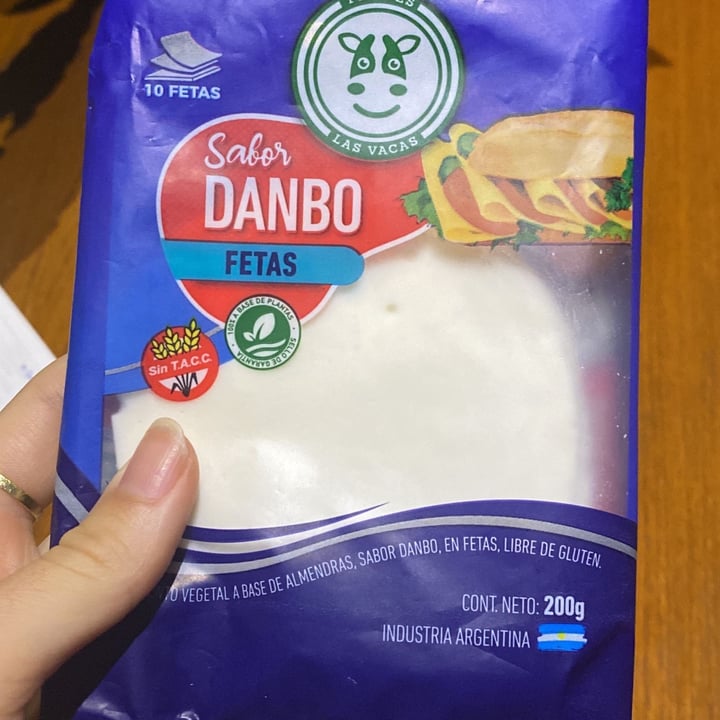 photo of Felices Las Vacas Queso Danbo (presentación pequeña) shared by @micabarragan on  11 Apr 2022 - review