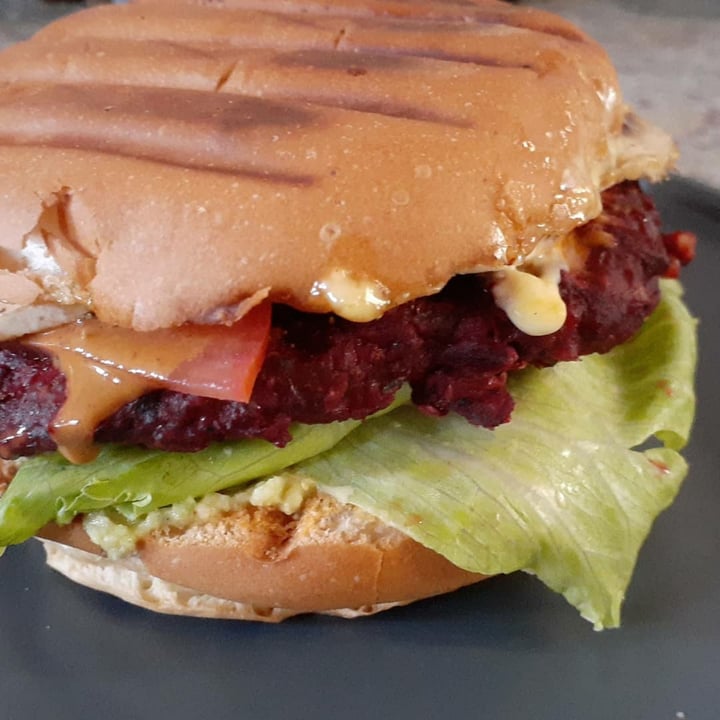 review photo of Rooted Plant-Based Food Beetroot And Walnut Burger shared by @vegancheez on 19 Feb 2021 - review
