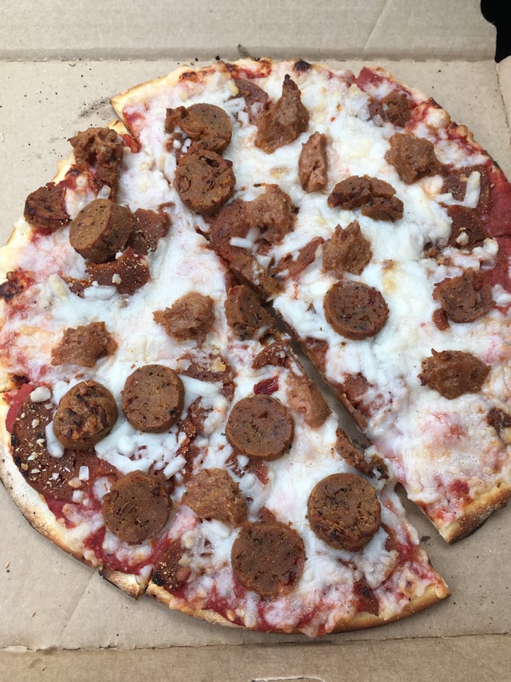 photo of Parkway Pizza Northeast The Vegavore shared by @roostersrule on  06 Aug 2018 - review