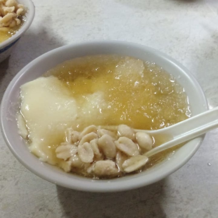 photo of Lotus Kitchen Snow Fungus with Lotus Seed shared by @ncyzz on  16 Jun 2020 - review