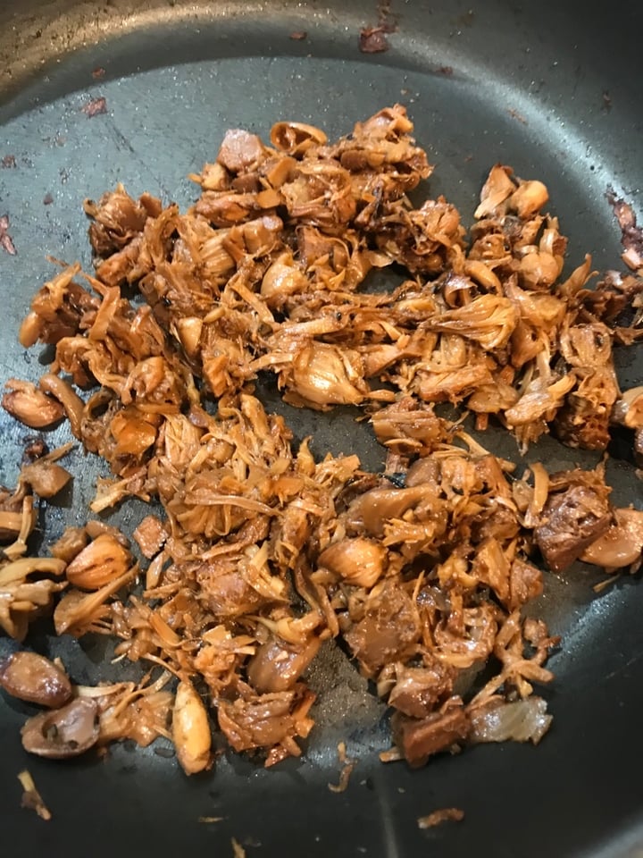 photo of Vitanuts  Tender Jack Teriyaki Pulled Jackfruit shared by @aveganfromaustralia on  08 Apr 2020 - review