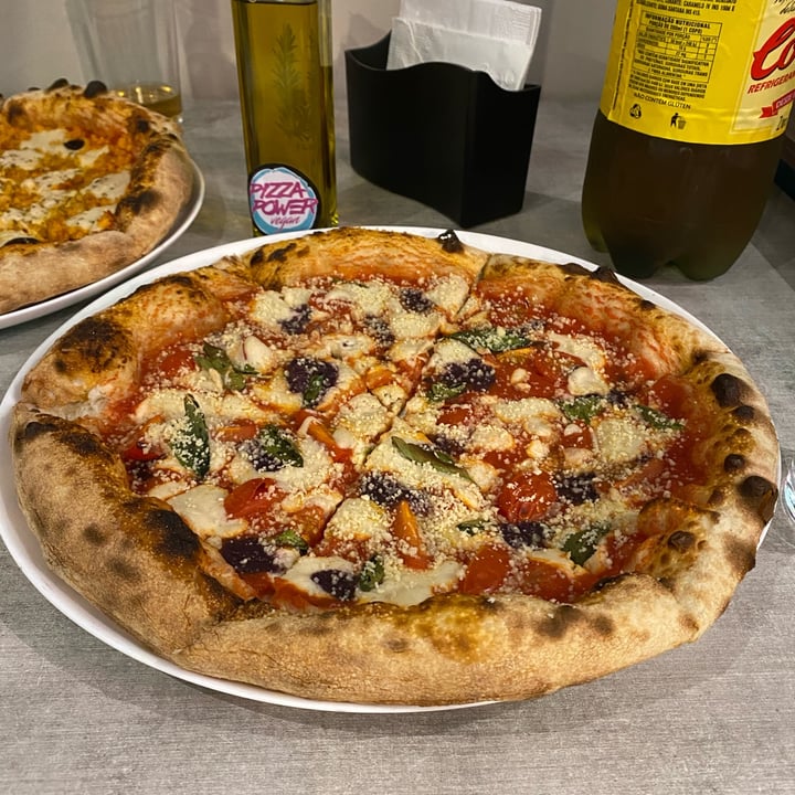 photo of Pizza Power Vegan Caprese shared by @marciolaguna on  05 Jul 2022 - review