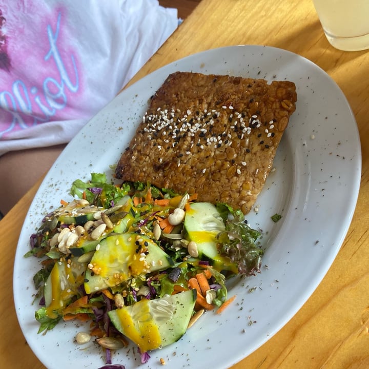 photo of Paraíso Oja Santas tempeh a la plancha shared by @ilse on  18 Jul 2022 - review