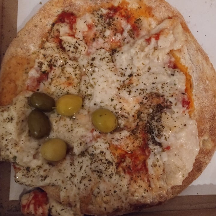 photo of Lontano Pizza Pizza De Murazzella Vegana shared by @maraf on  20 Sep 2020 - review