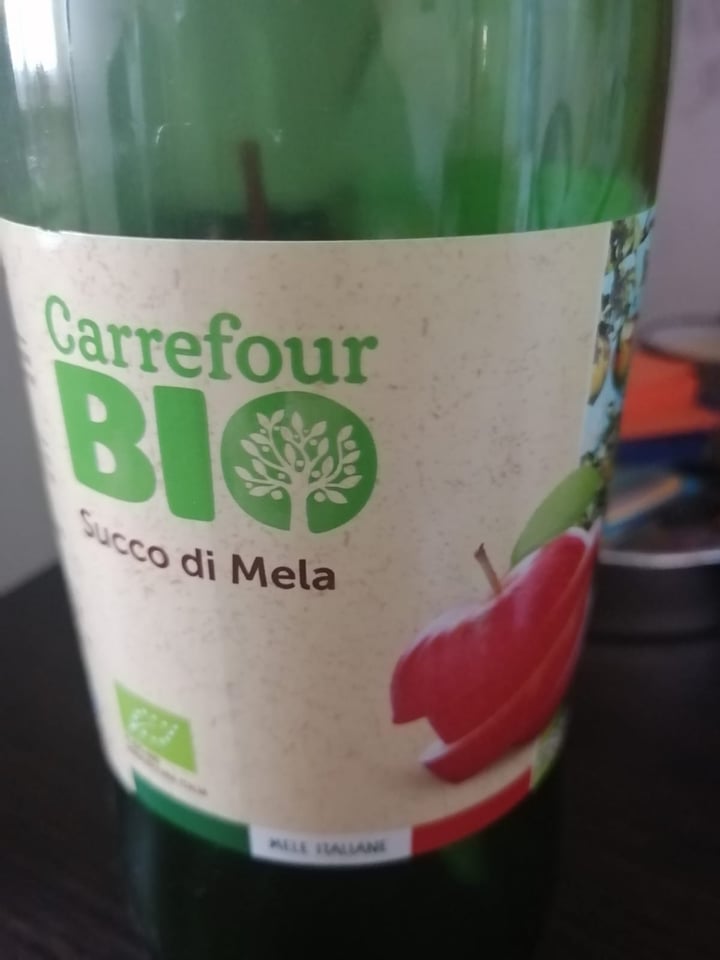 photo of Carrefour Succo di mela shared by @faberfef on  07 Apr 2022 - review