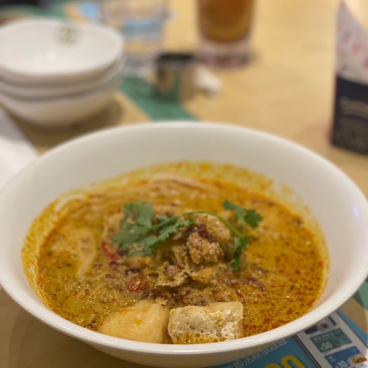 photo of Green Common Harbour City Sing Chicki Laksa shared by @angiecwakefield on  19 Sep 2021 - review