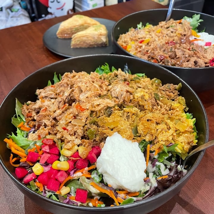 review photo of Sham Mont-Royal Shawarma shared by @happyczechpea on 22 Nov 2021 - review