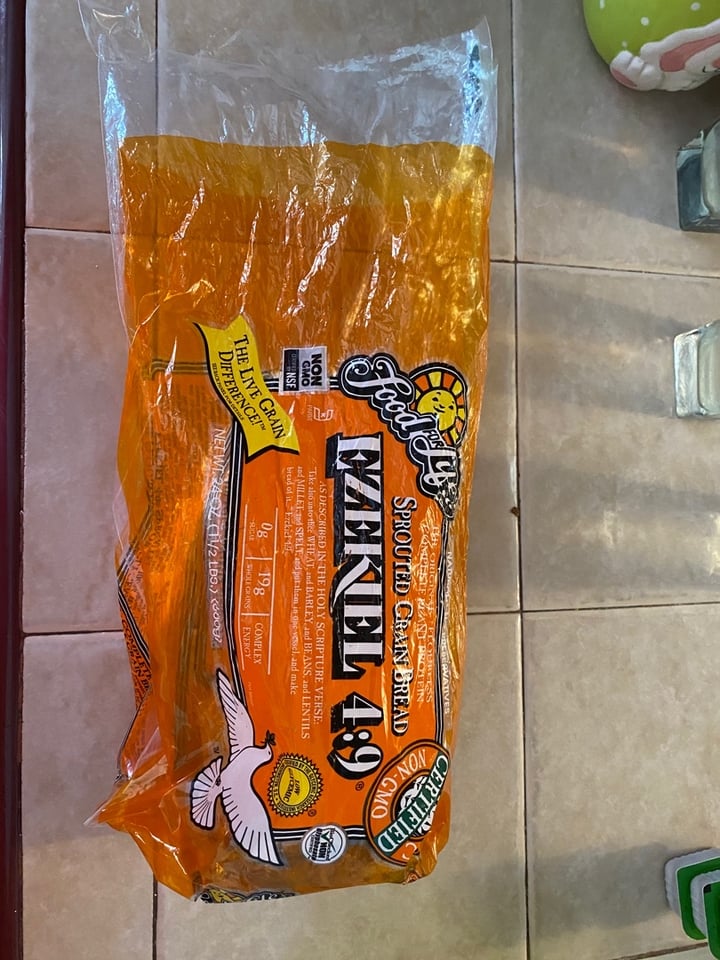 photo of Ezekiel Ezekiel sprouted whole grain bread shared by @mirirr on  26 Mar 2020 - review